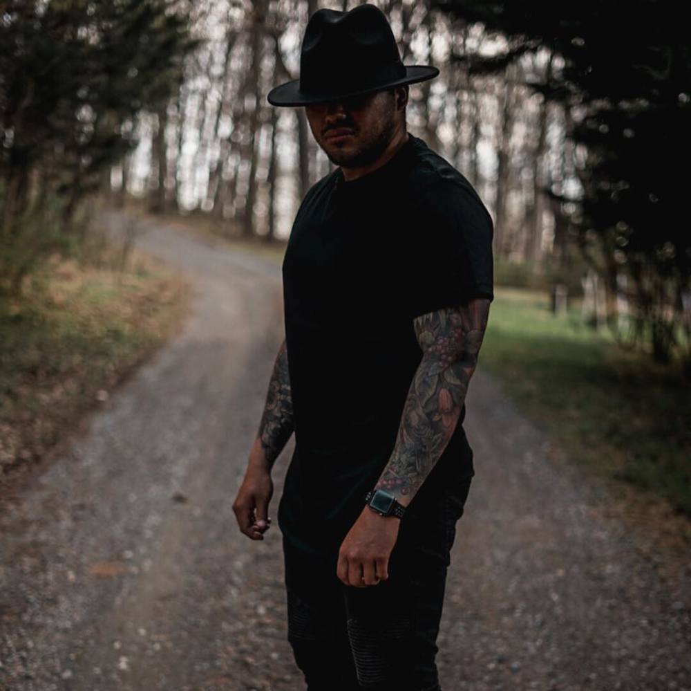 Meet your Posher, Carlos